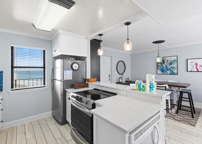 Apartment Gulf House 503 *